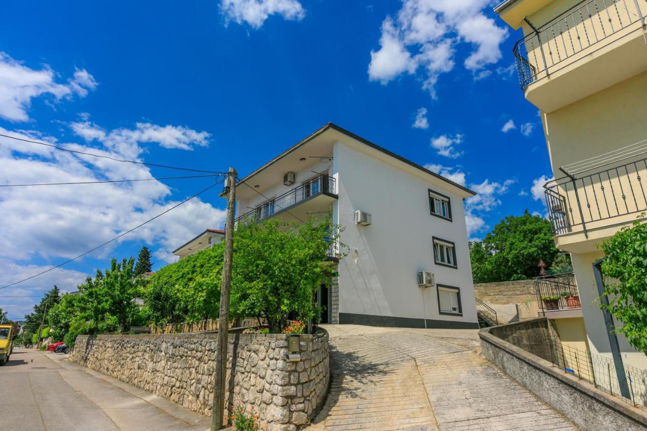 Apartament Tus A1 *